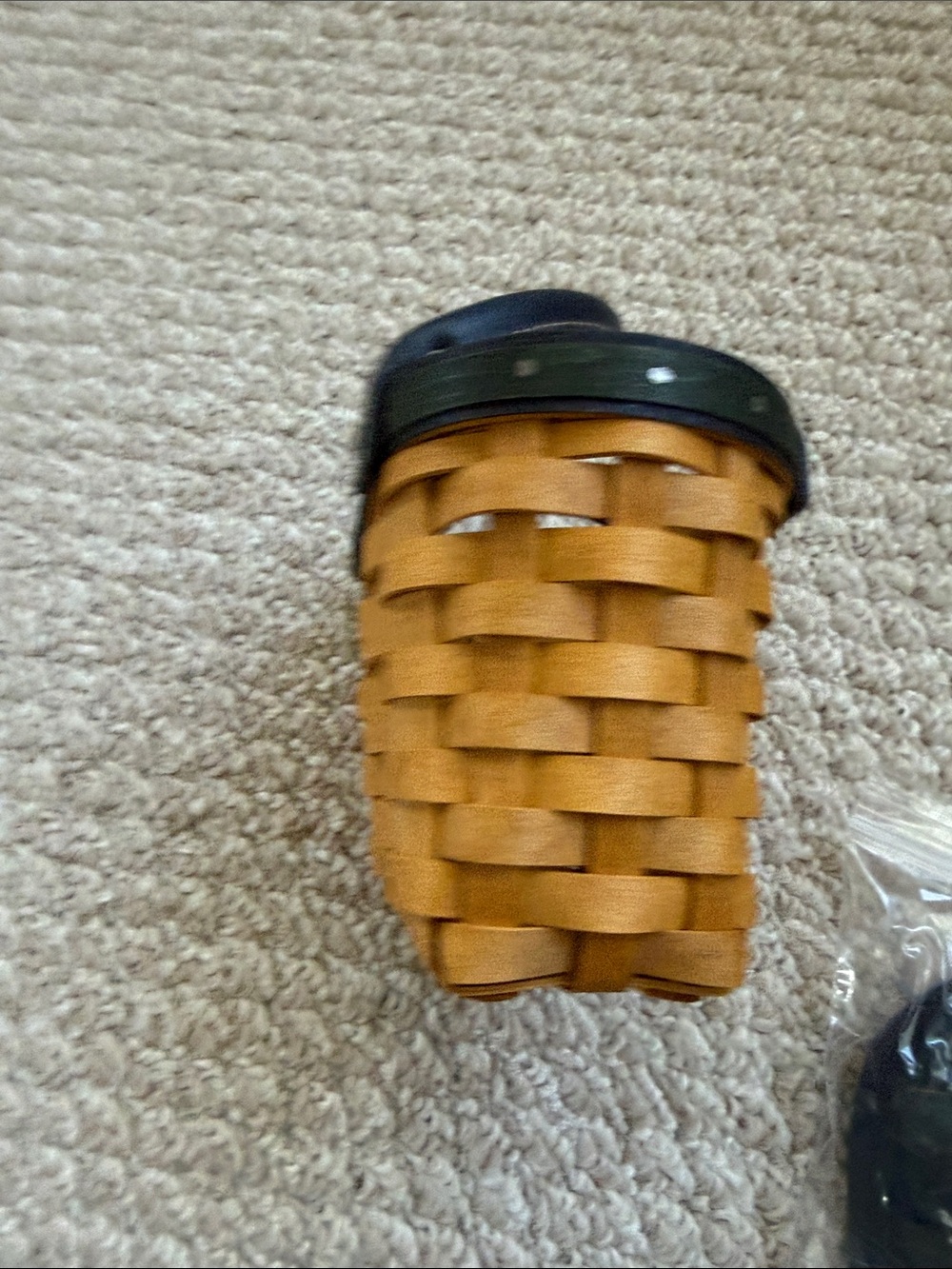 Longaberger 2005 Edition Renewal Basket (Mini Purse) Collectors Club - Picture 11 of 16